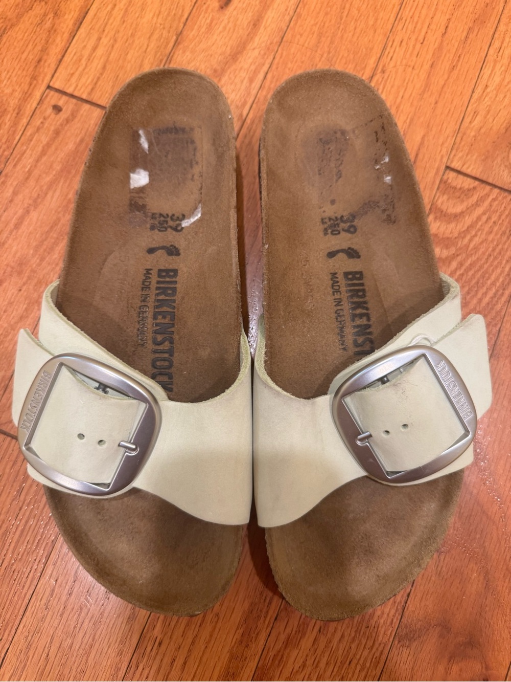 Birkenstock Women’s Cream Single-Strap Sandals with Large Buckle - Picture 10 of 12